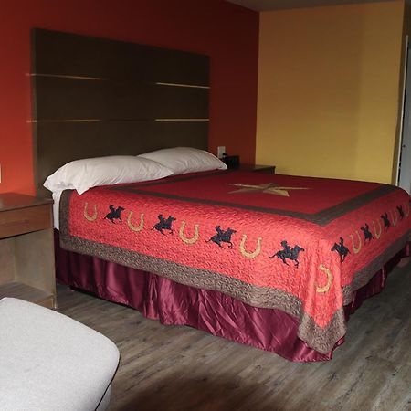 Chaparral Motel Hallettsville Dış mekan fotoğraf