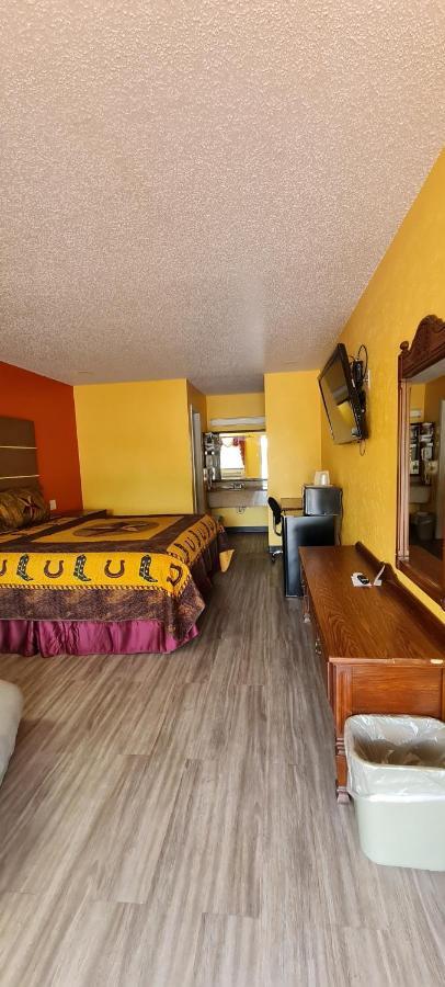 Chaparral Motel Hallettsville Dış mekan fotoğraf