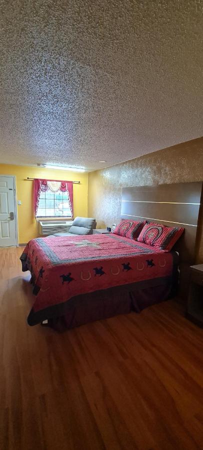 Chaparral Motel Hallettsville Dış mekan fotoğraf