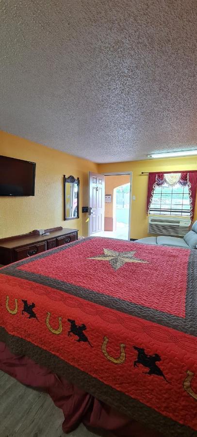 Chaparral Motel Hallettsville Dış mekan fotoğraf