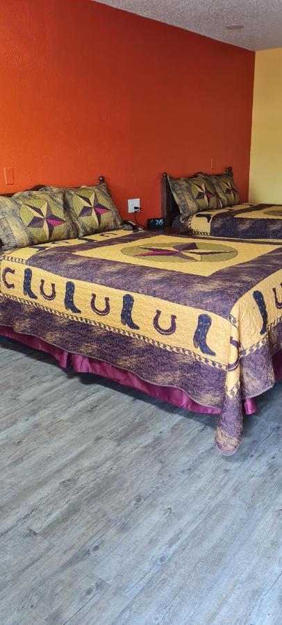 Chaparral Motel Hallettsville Dış mekan fotoğraf