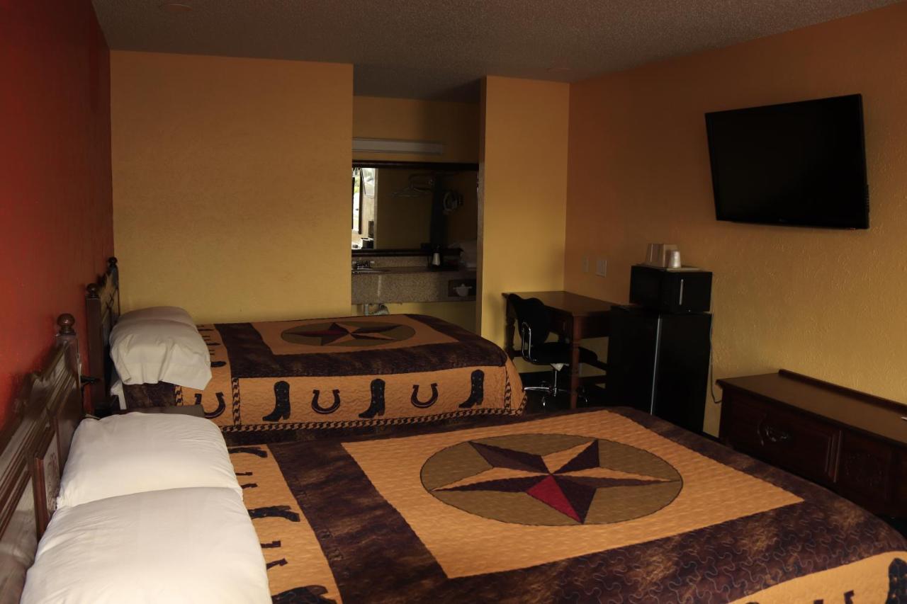 Chaparral Motel Hallettsville Dış mekan fotoğraf