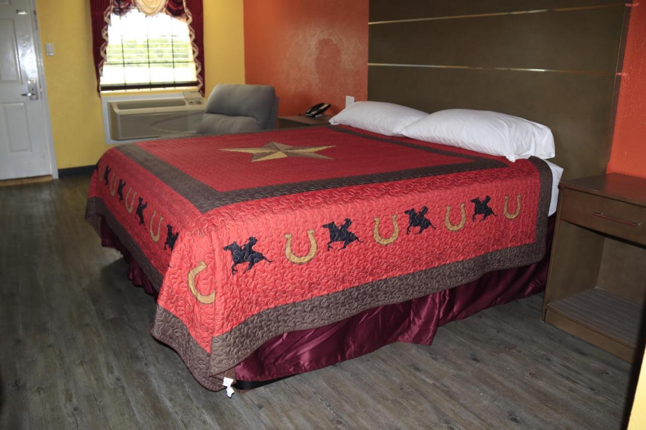 Chaparral Motel Hallettsville Dış mekan fotoğraf